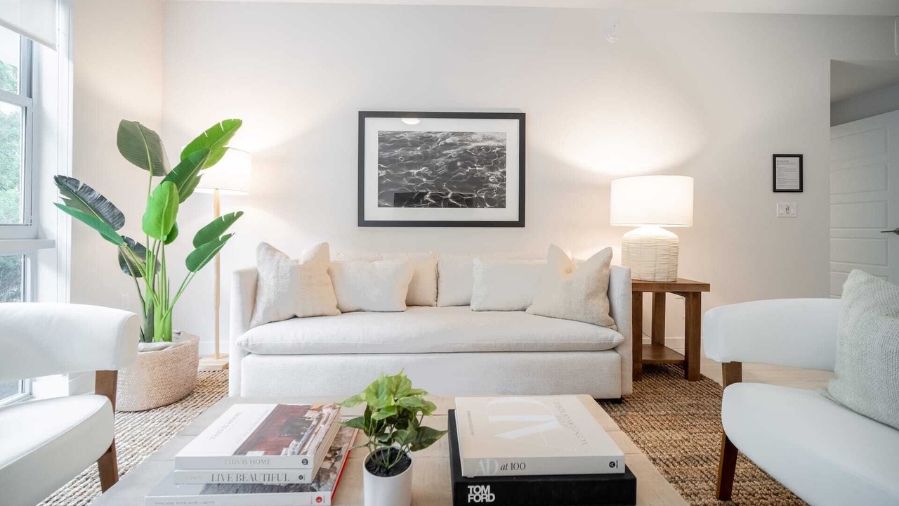 Photo of Livingroom in Glenvar Heights
