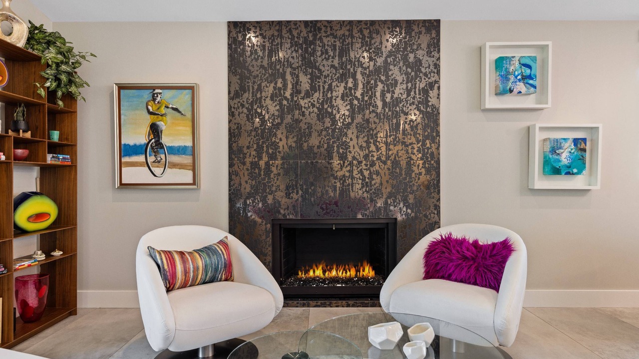 Photo of Livingroom in Canyon Corridor