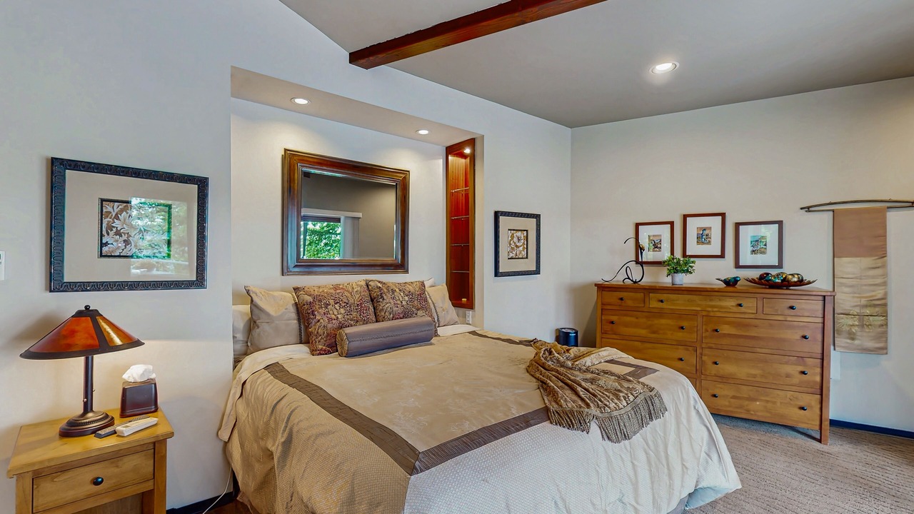 Photo of Bedroom in Poulsbo