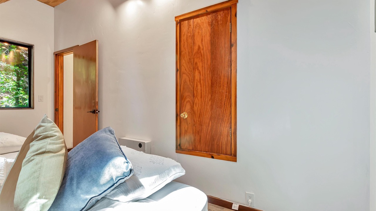 Photo of Bedroom in Los Gatos