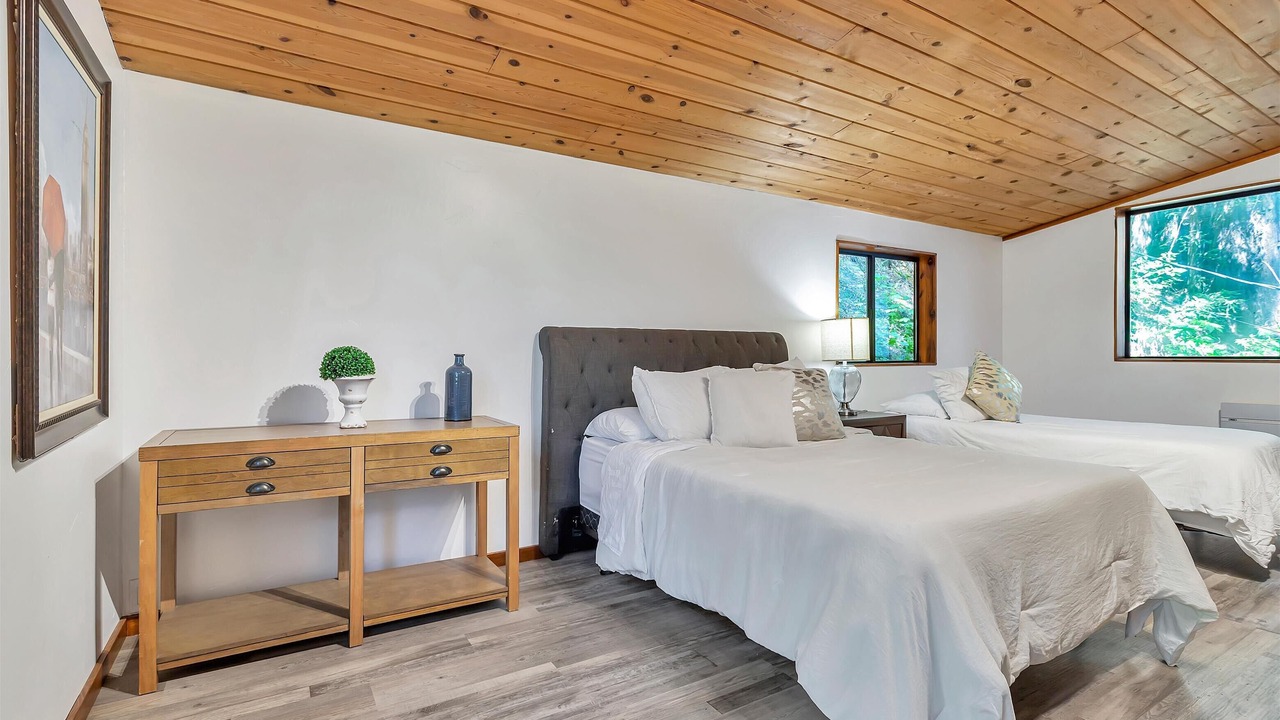 Photo of Bedroom in Los Gatos