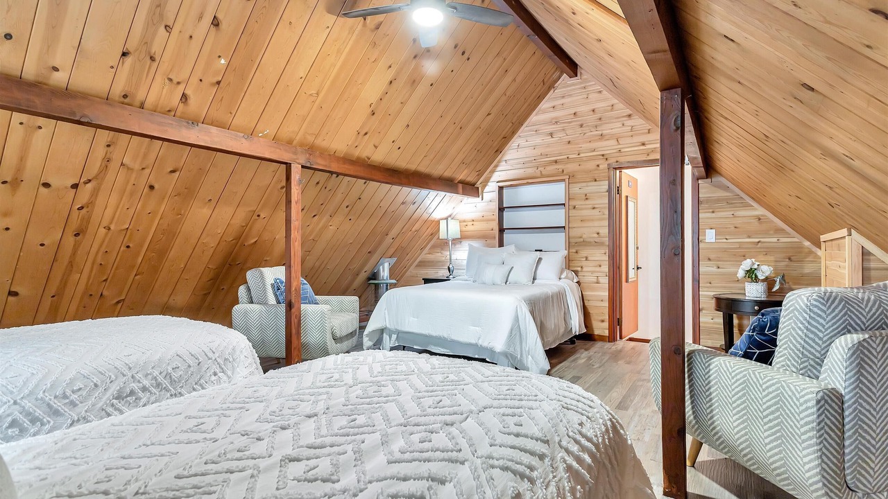 Photo of Bedroom in Los Gatos