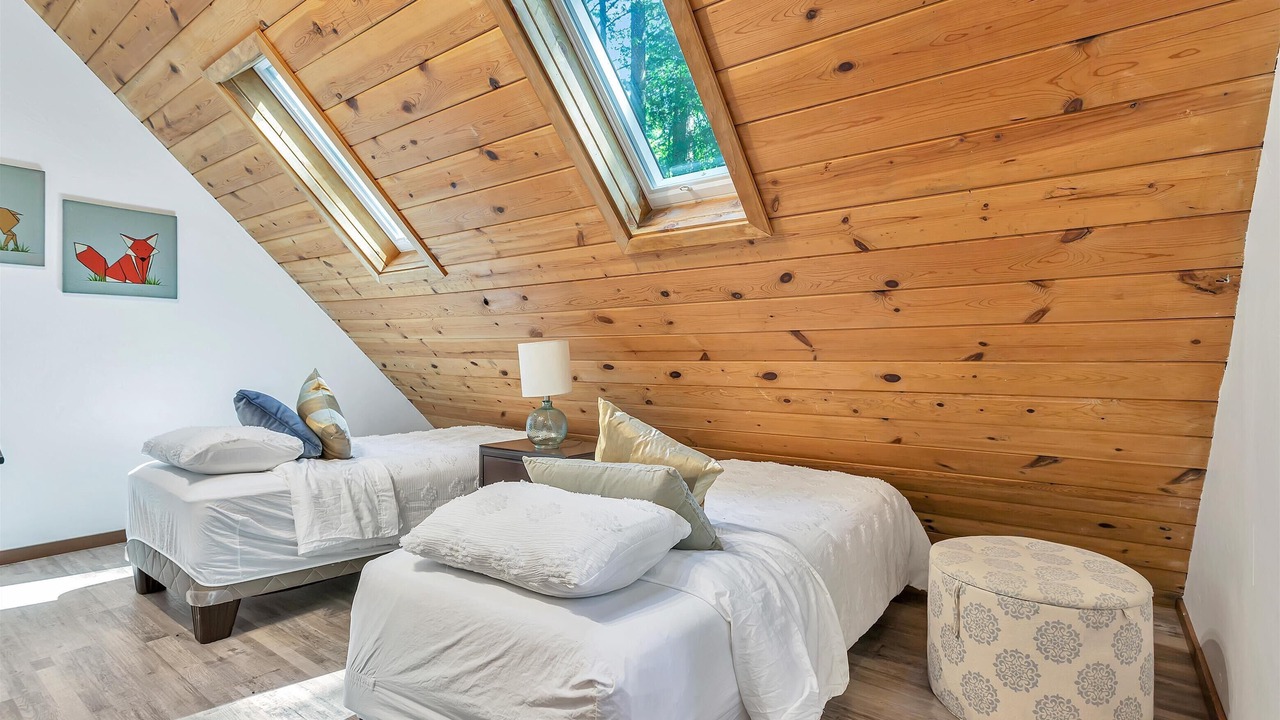 Photo of Bedroom in Los Gatos