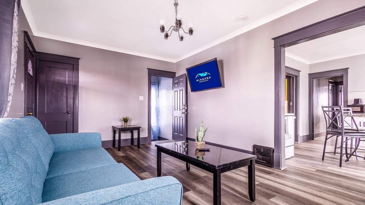 Photo of Livingroom in Downtown Niagara Falls