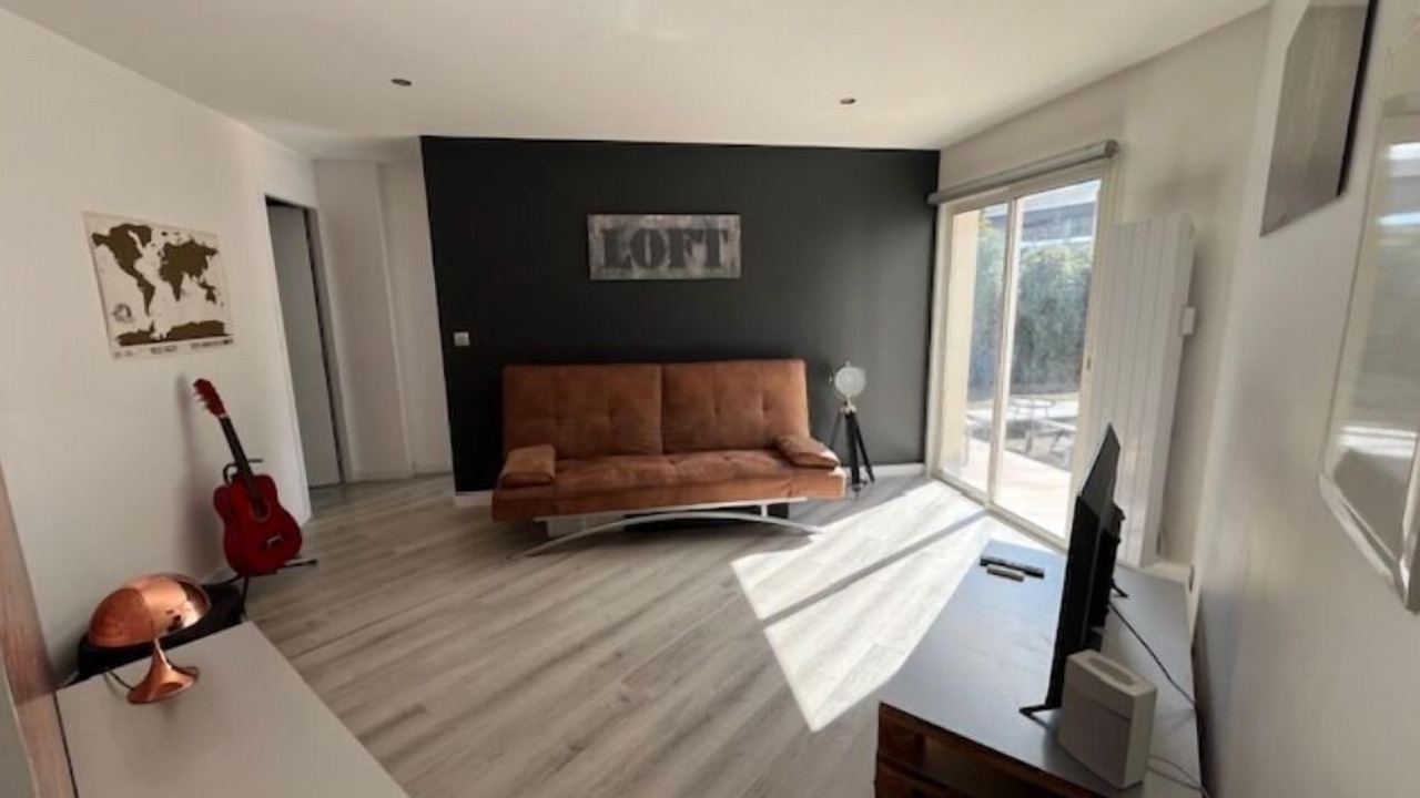 Photo of Livingroom in Meze