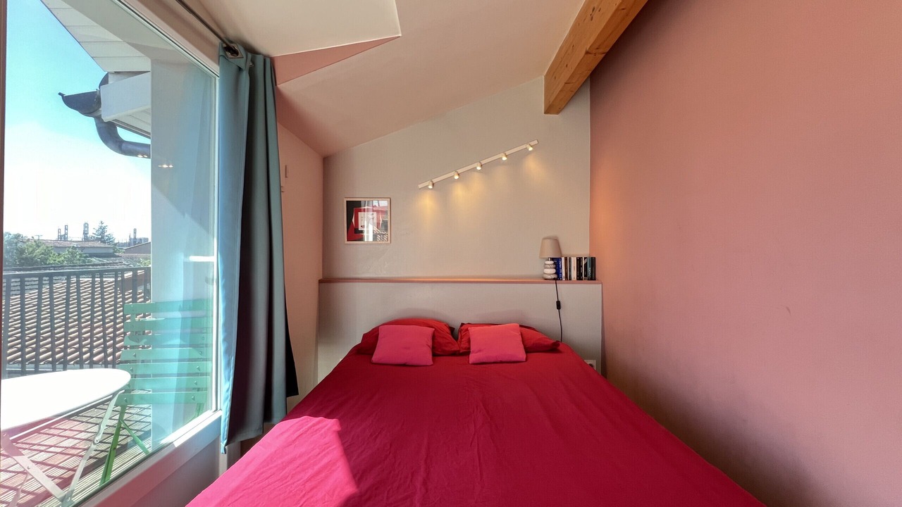 Photo of Bedroom in Bonnefoy-Roseraie-Gramont