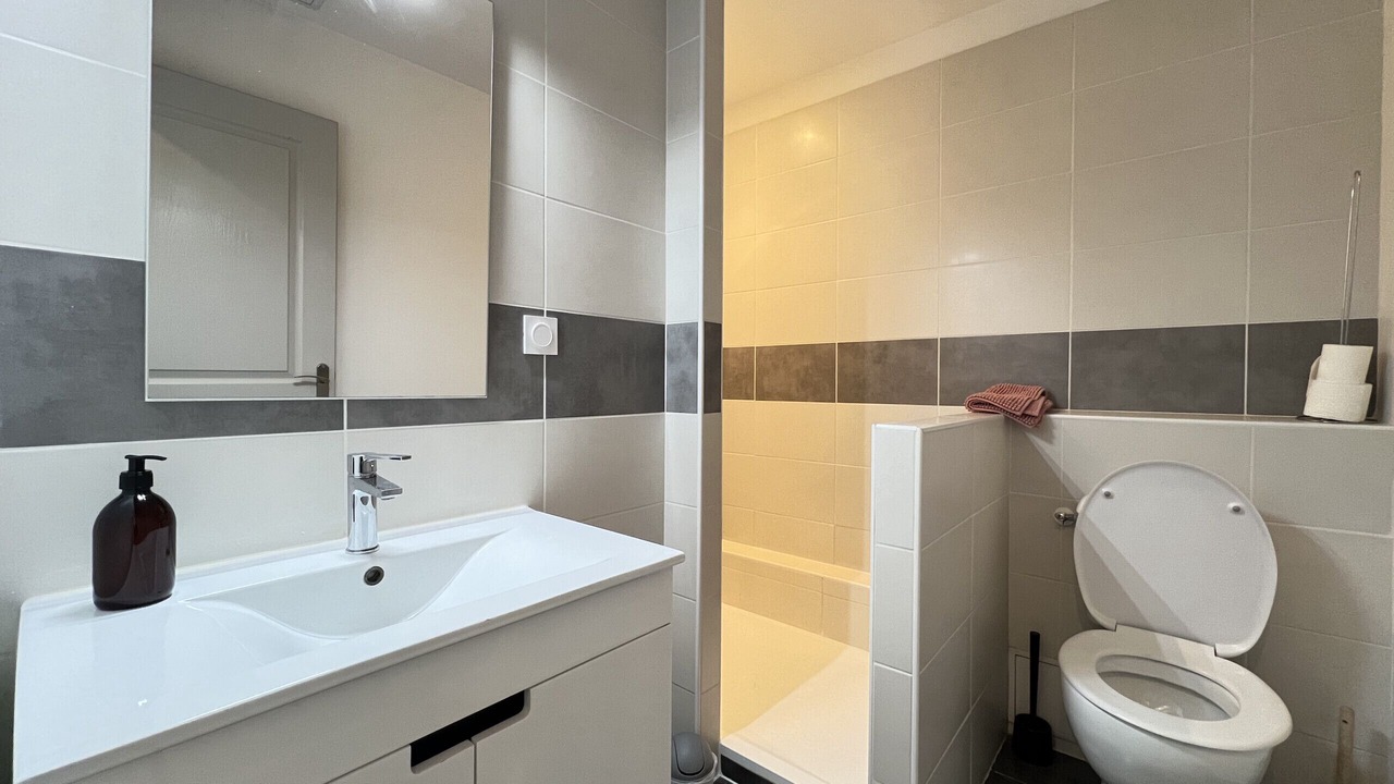 Photo of Bathroom in Bonnefoy-Roseraie-Gramont