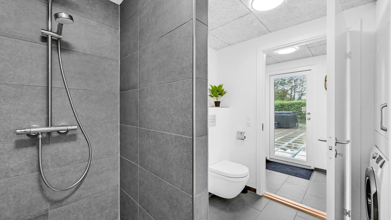 Photo of Bathroom in Skaven Strand