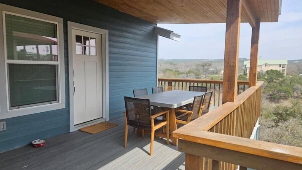 Photo of Outdoor in Oatmeal