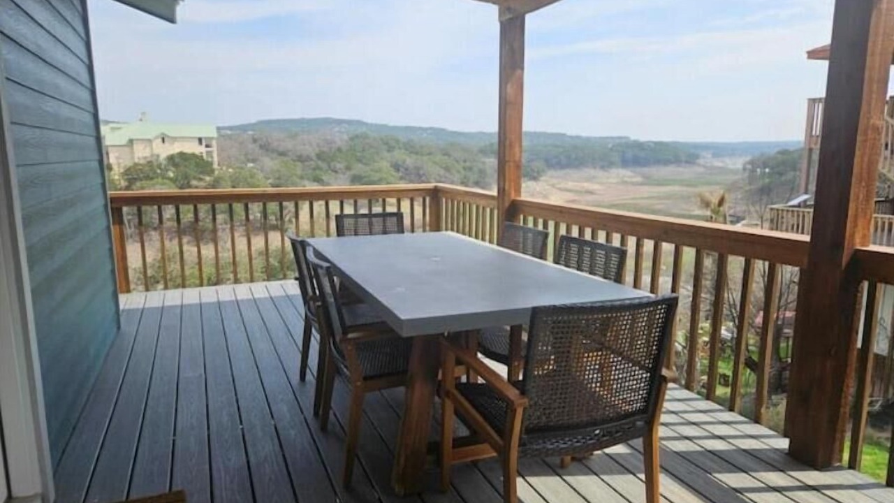 Photo of Outdoor in Oatmeal