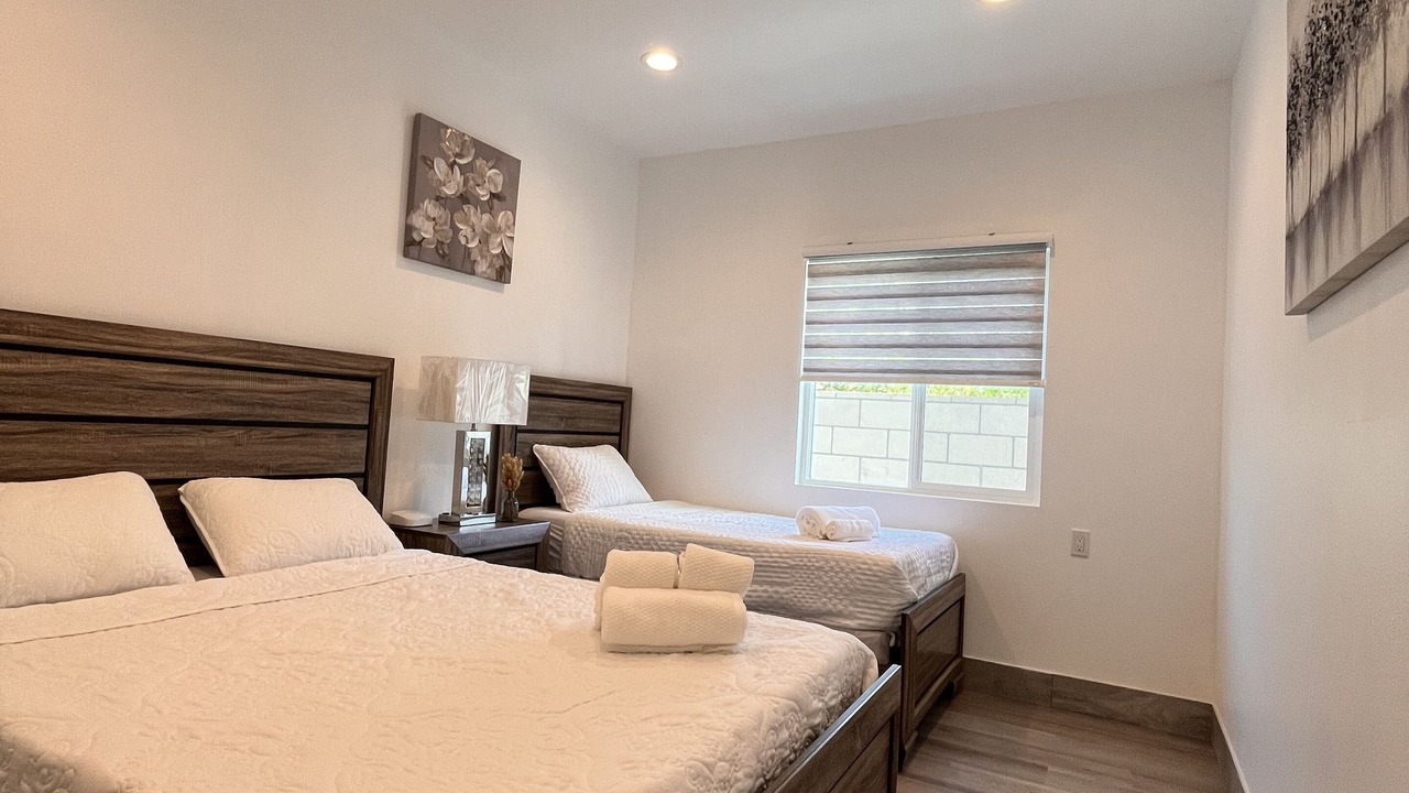 Photo of Bedroom in Midway City