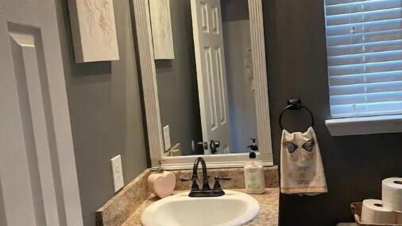 Photo of Bathroom in Houston County