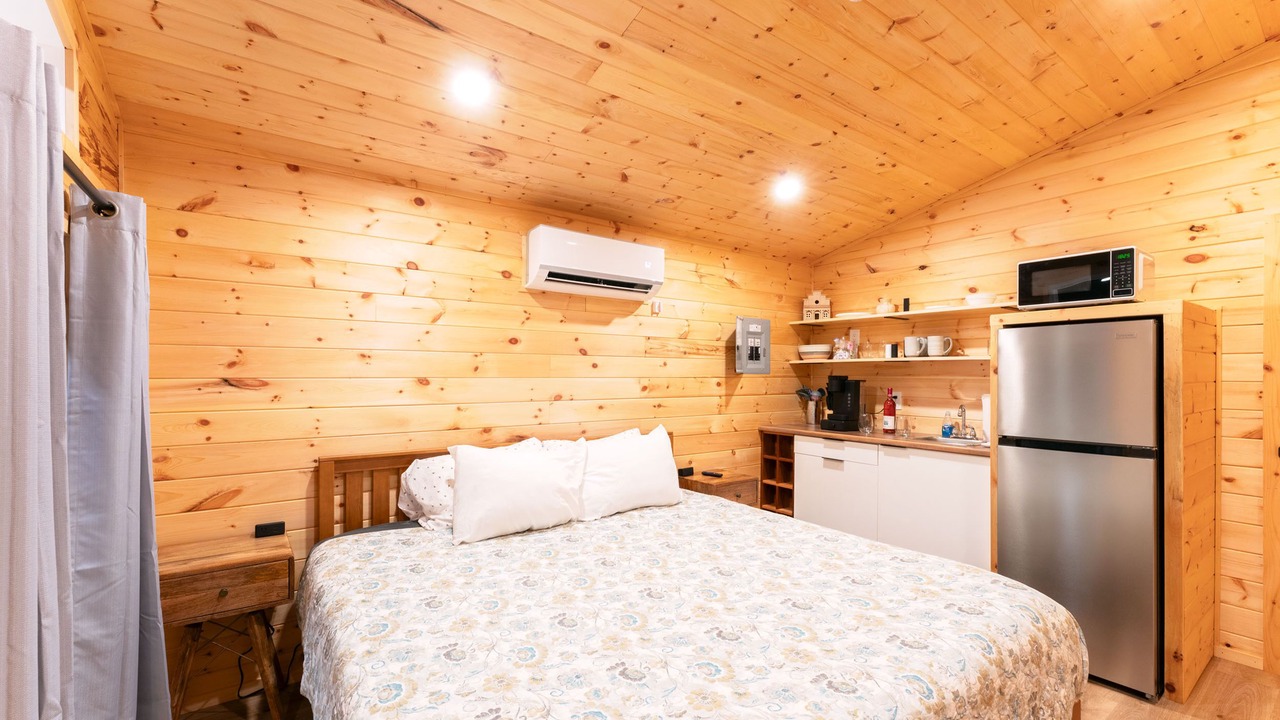 Photo of Bedroom in Martin City