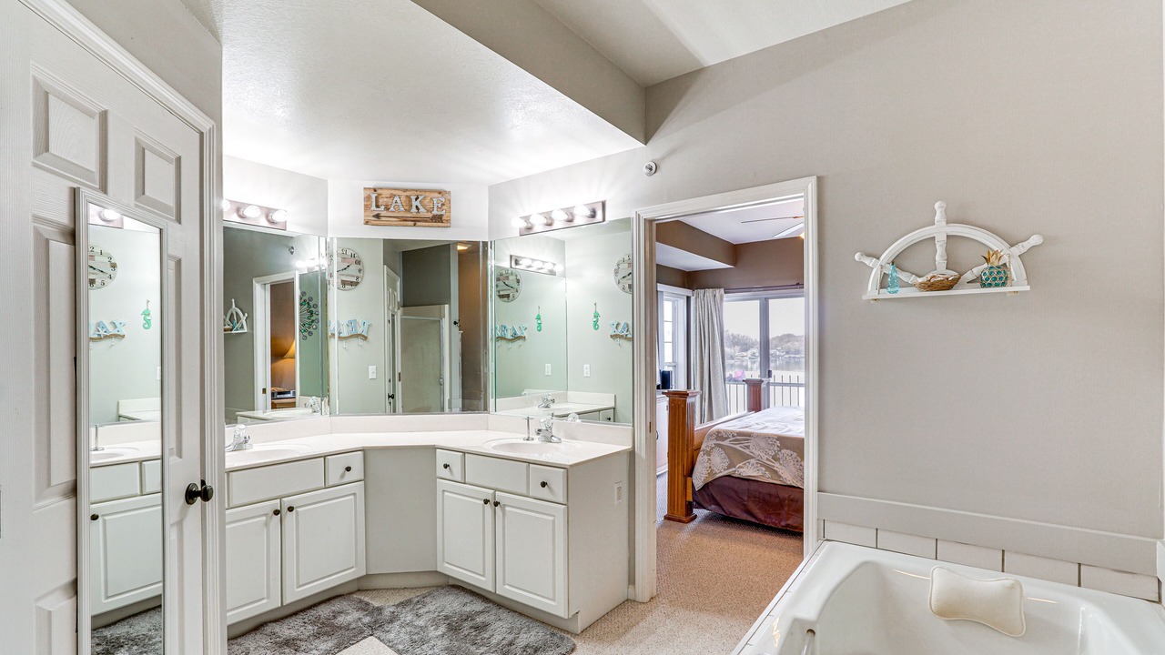Photo of Bathroom in Lakeland