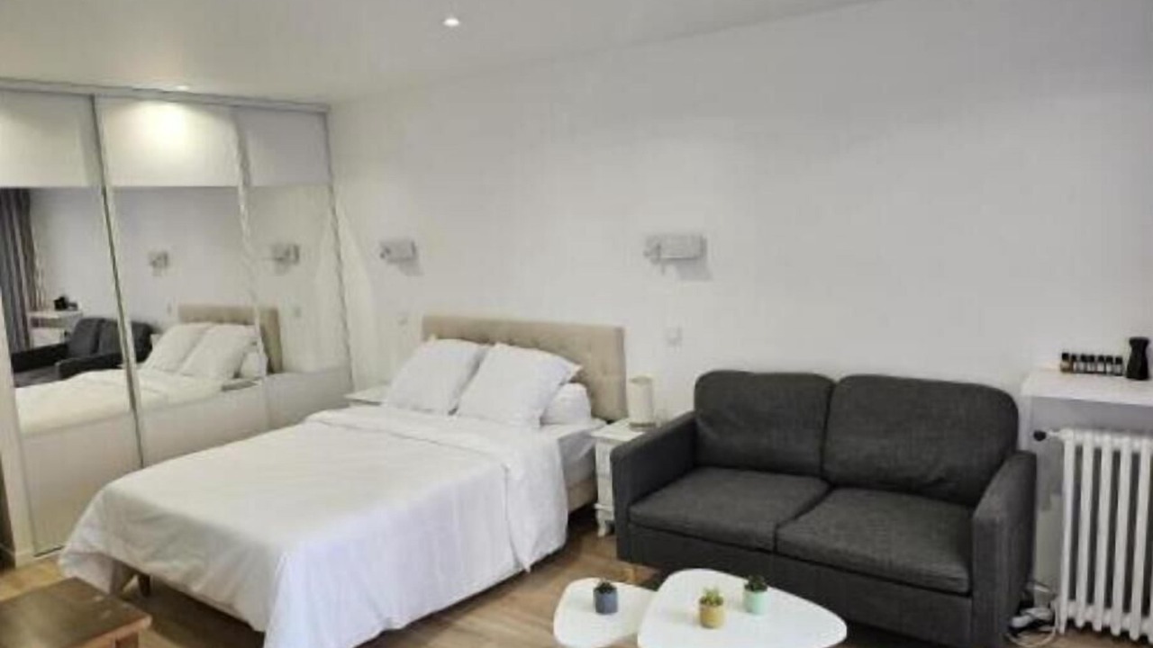 Photo of Bedroom in Le Kremlin-Bicetre