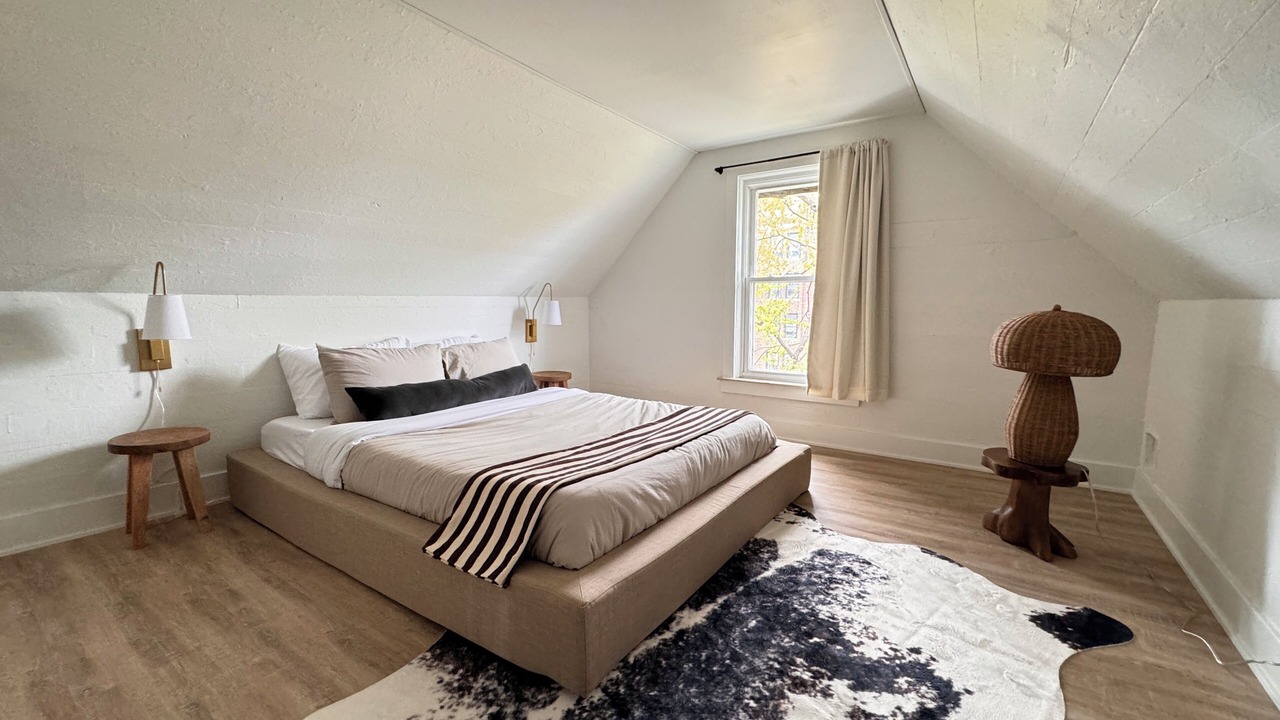 Photo of Bedroom in Midtown