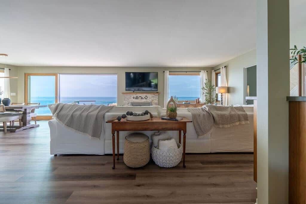 Photo of Livingroom in La Jolla