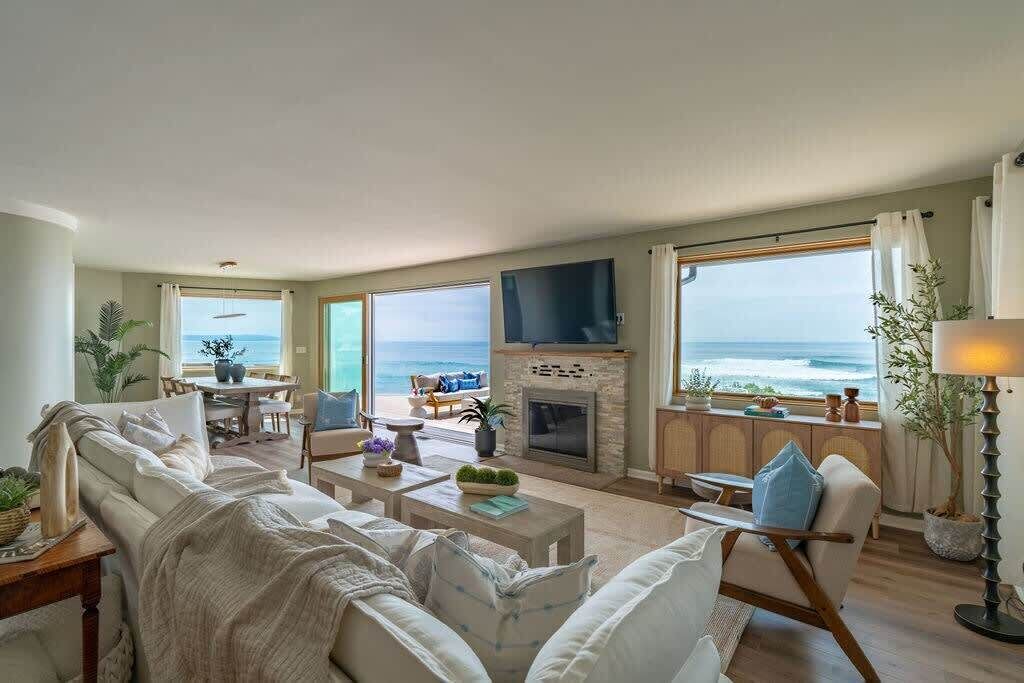Photo of Livingroom in La Jolla