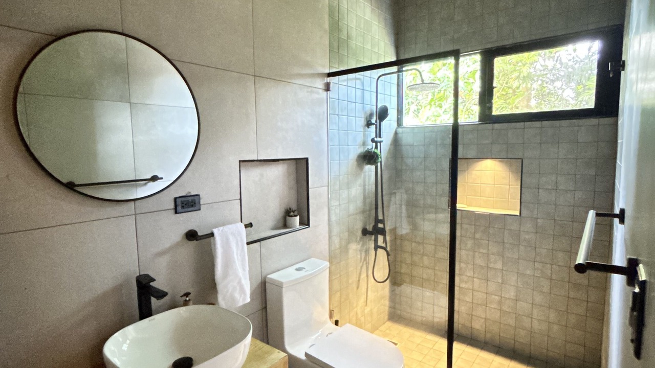 Photo of Bathroom in Abreu