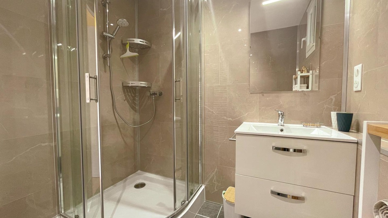 Photo of Bathroom in Poce-sur-Cisse