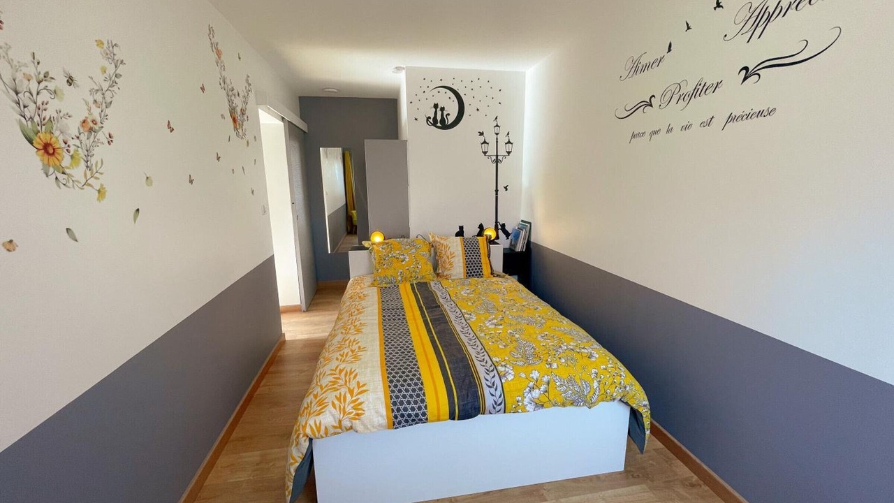 Photo of Bedroom in Poce-sur-Cisse