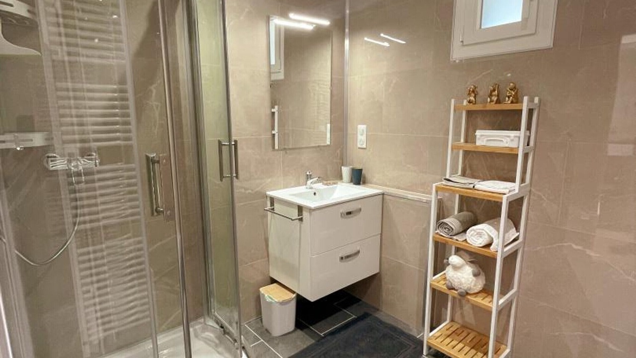 Photo of Bathroom in Poce-sur-Cisse