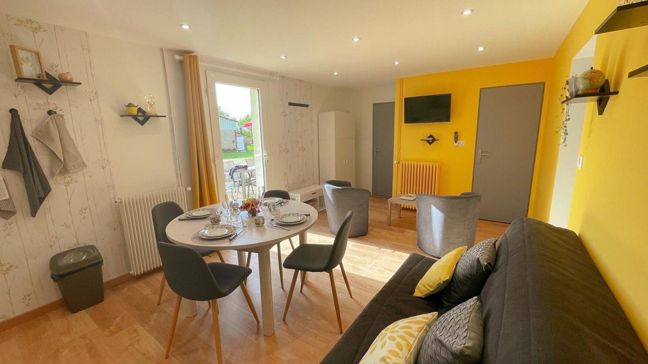 Photo of Livingroom in Poce-sur-Cisse
