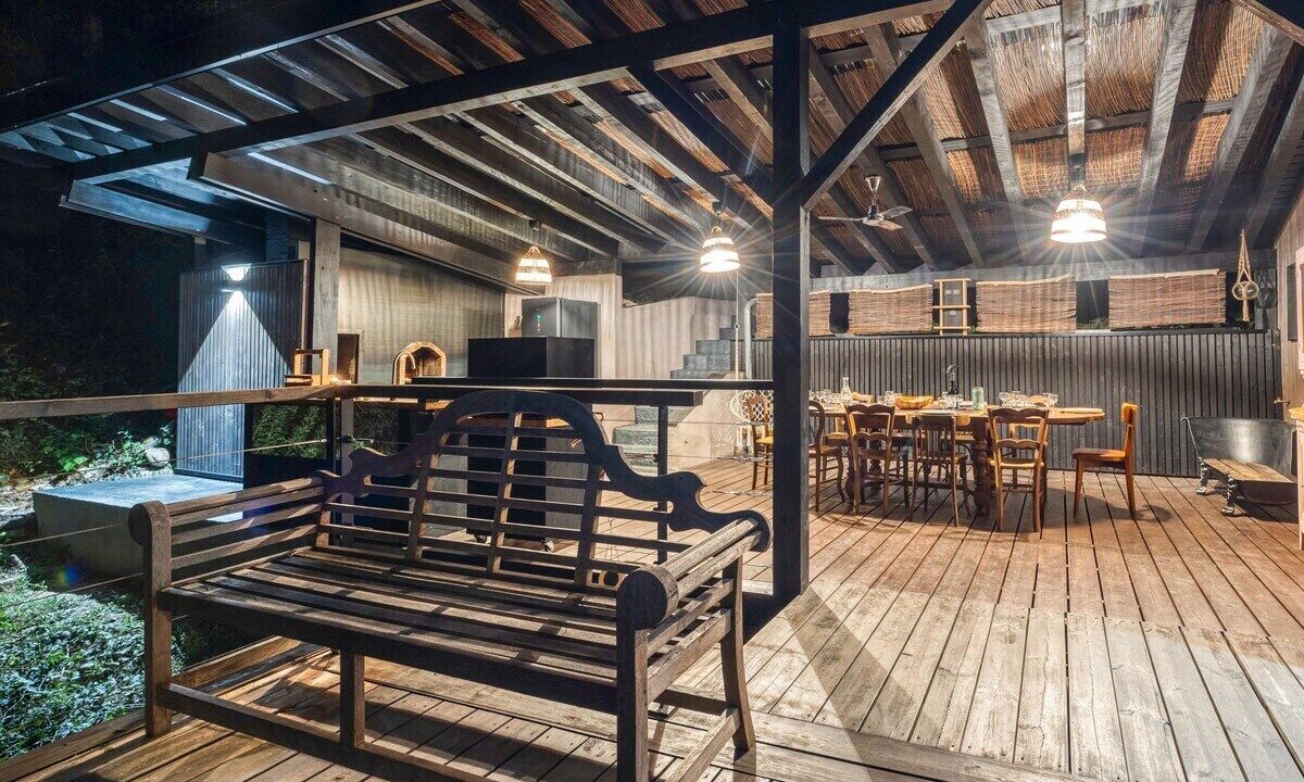 Photo of Outdoor in Lavars