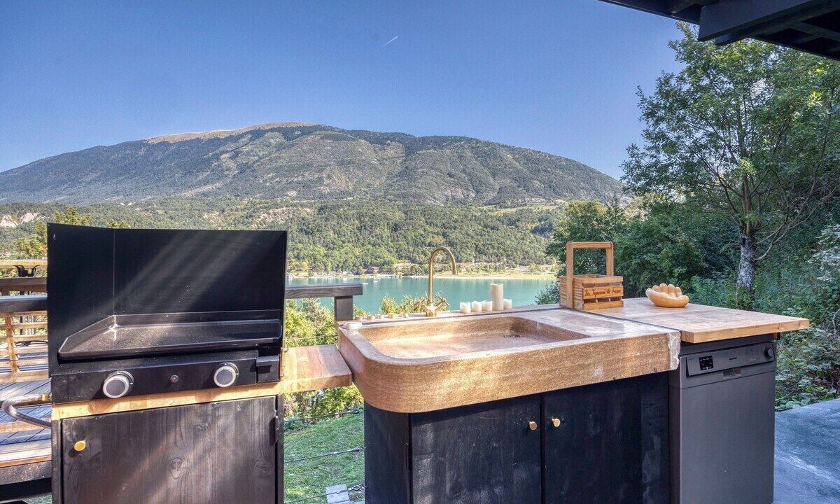 Photo of Outdoor in Lavars