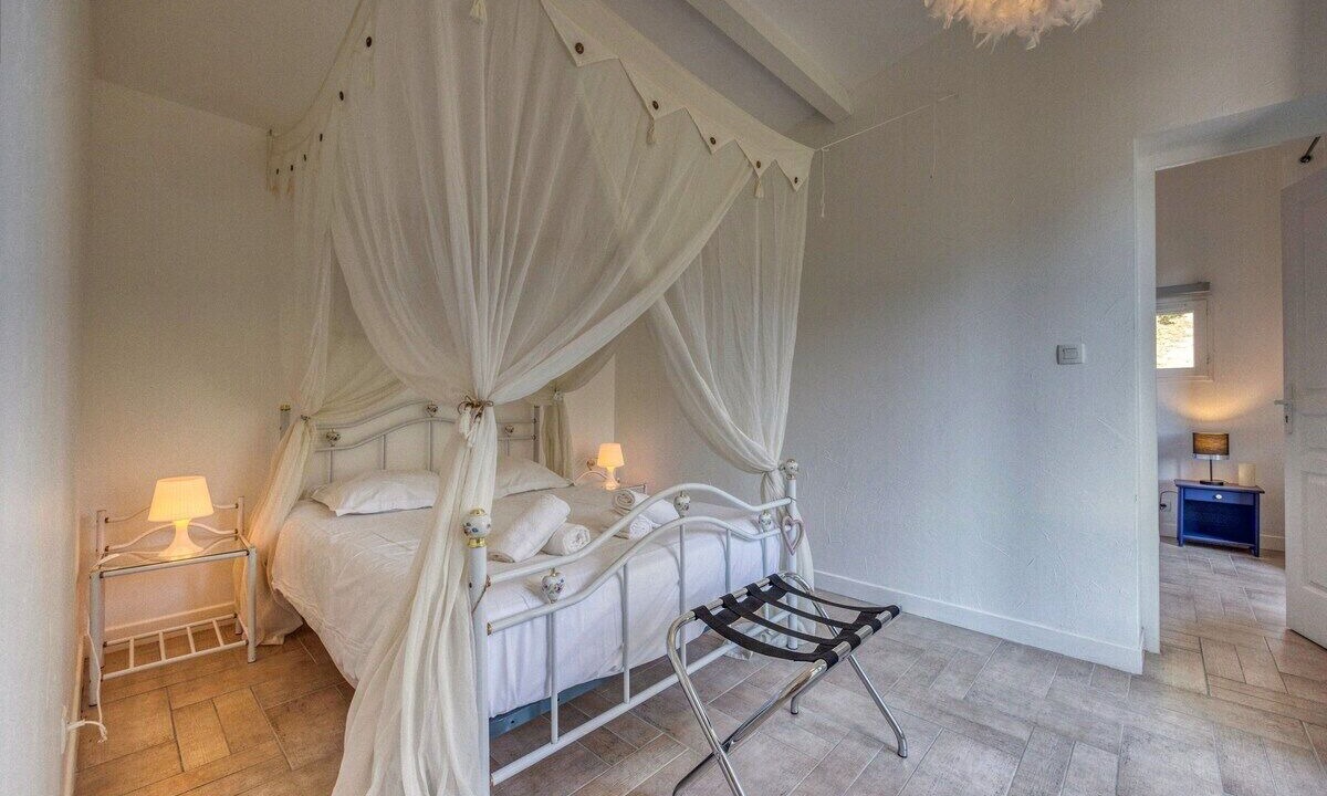 Photo of Bedroom in Lavars
