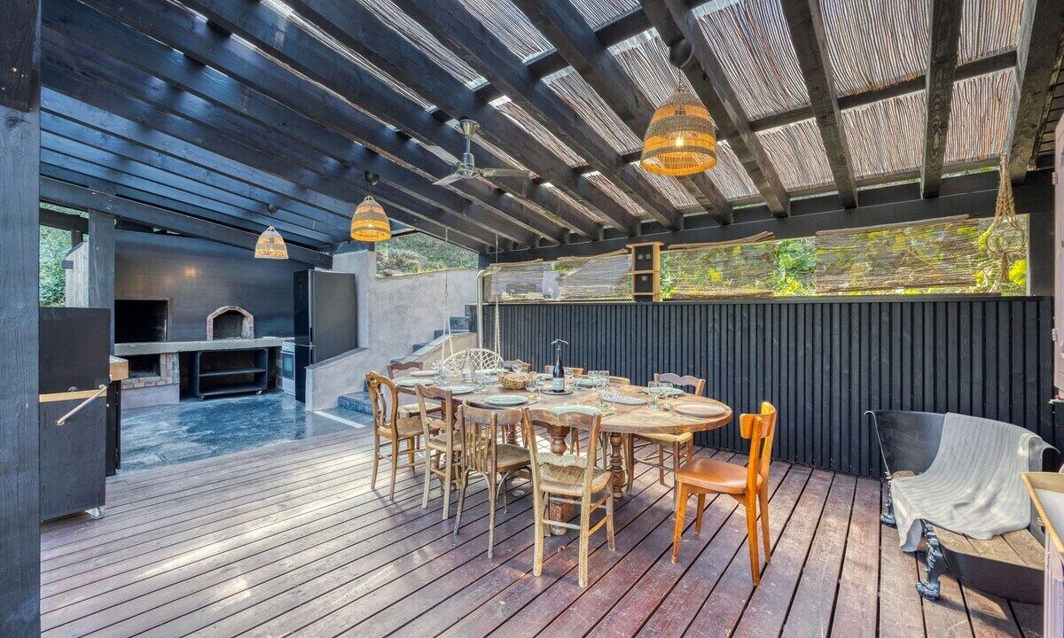 Photo of Outdoor in Lavars