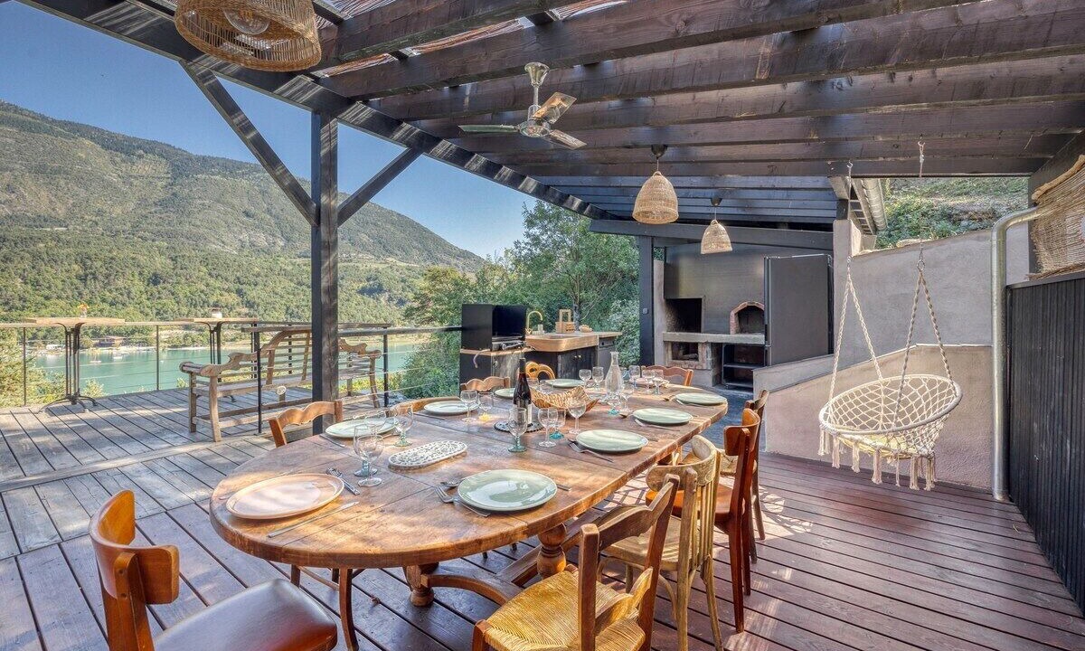 Photo of Outdoor in Lavars