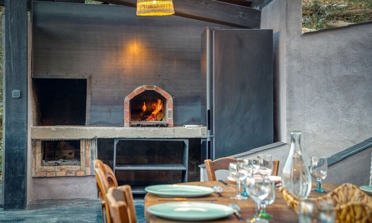 Photo of Outdoor in Lavars