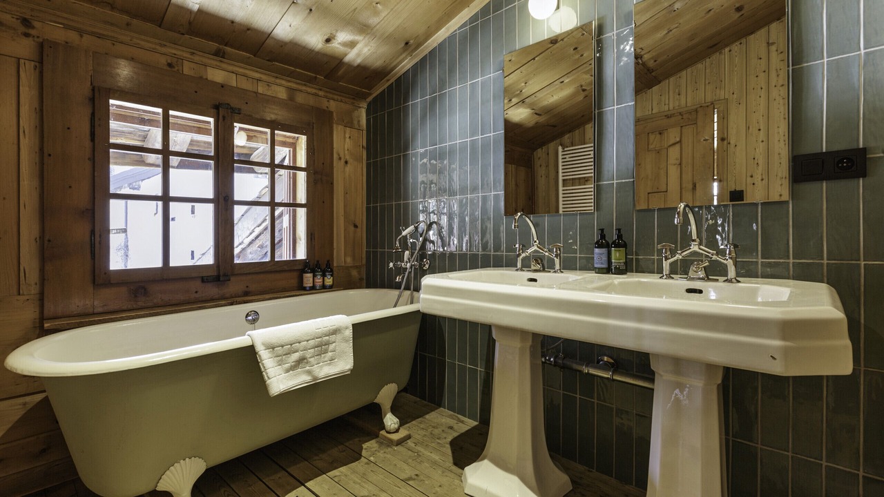 Photo of Bathroom in Montroc