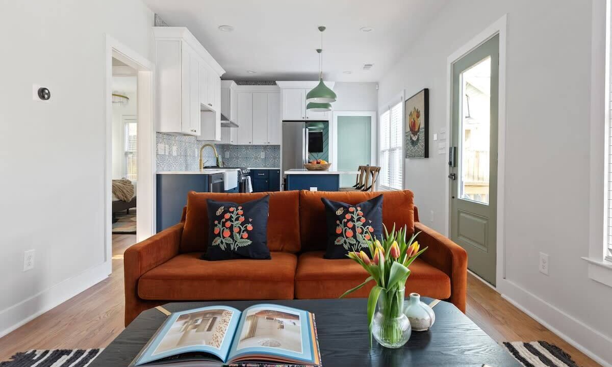 Photo of Livingroom in East Atlanta