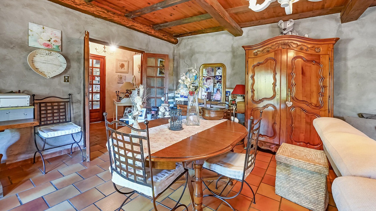 Photo of Bedroom in Saint-Privat-des-Vieux