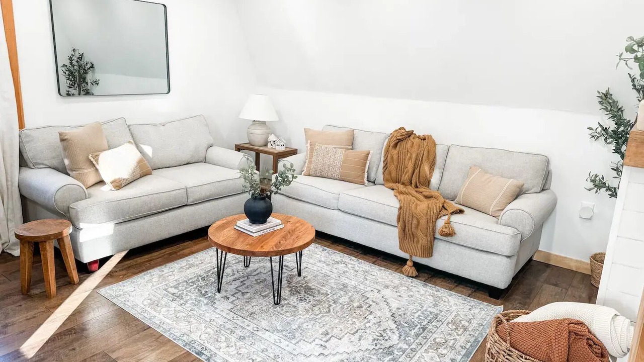 Photo of Livingroom in Corning