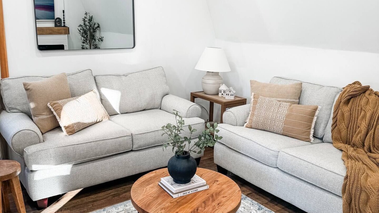Photo of Livingroom in Corning