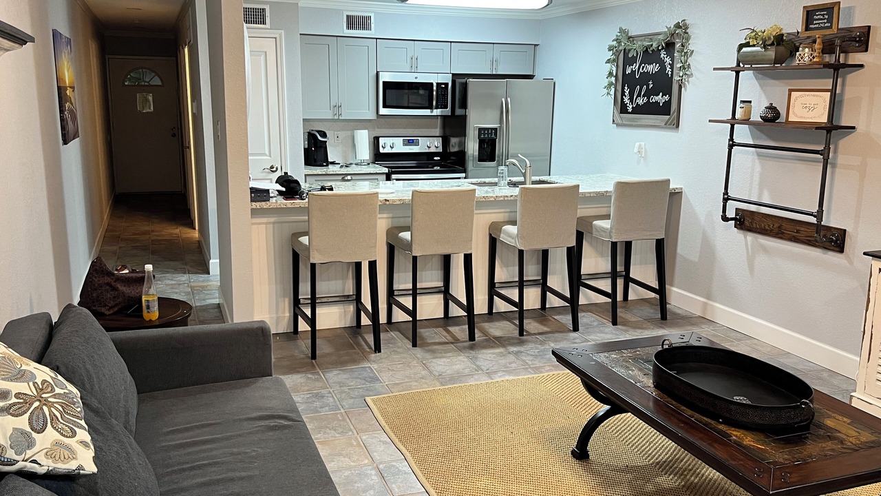 Photo of Livingroom in Walden on Lake Conroe
