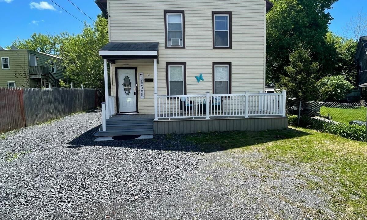 Photo of Outdoor in Utica