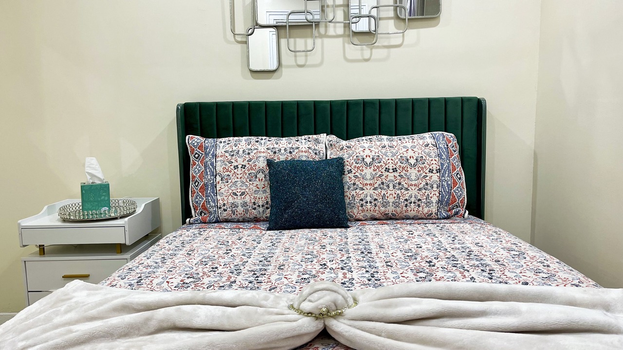 Photo of Bedroom in Utica