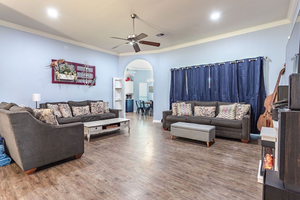 Photo of Livingroom in Waco