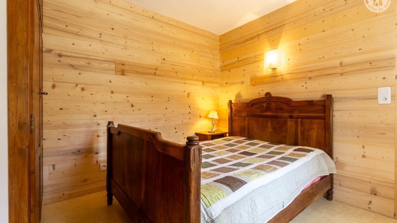 Photo of Bedroom in Areches