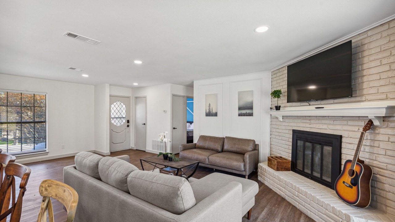 Photo of Livingroom in Wylie