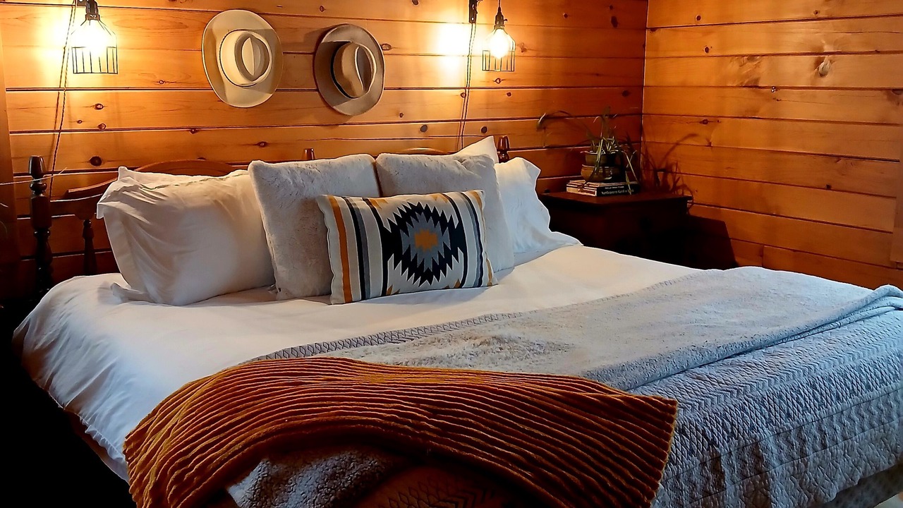 Photo of Bedroom in Gilboa