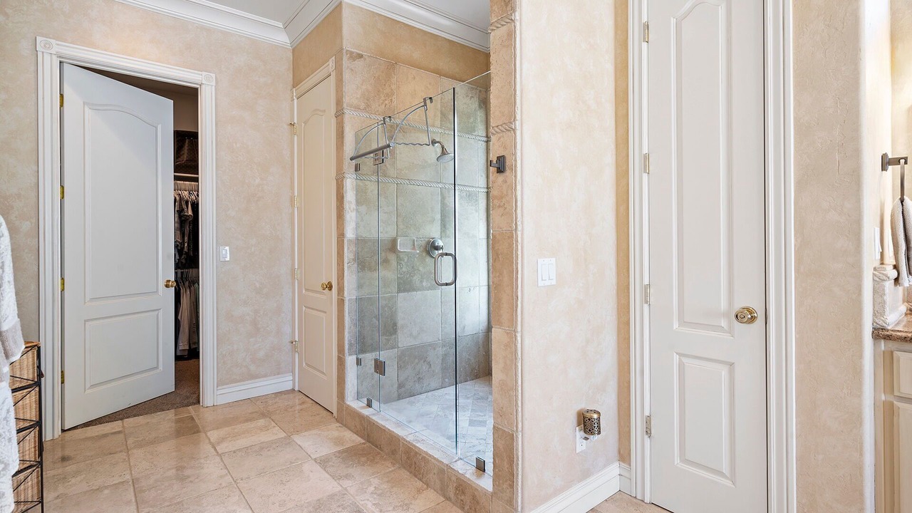 Photo of Bathroom in Peters