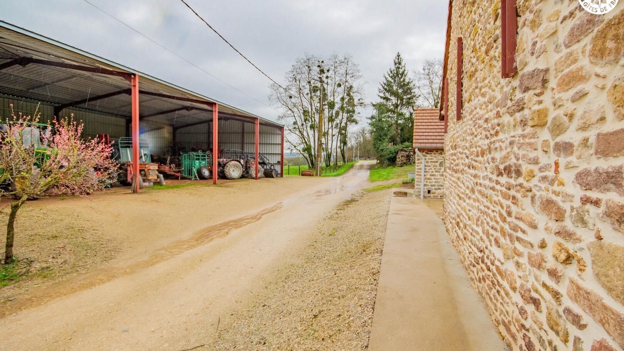 Photo of Outdoor in Perreuil