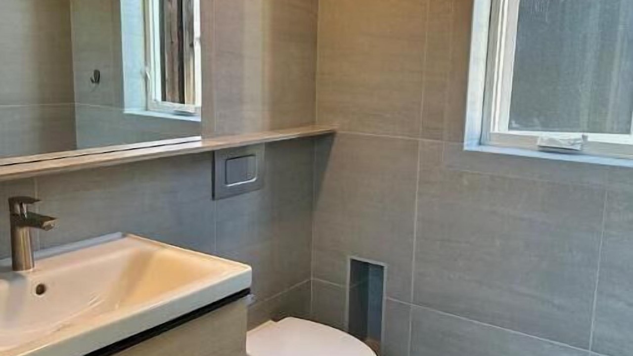 Photo of Bathroom in El Cerrito