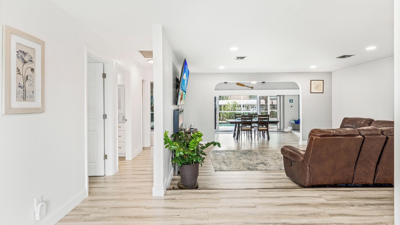 Photo of Livingroom in Caloosahatchee