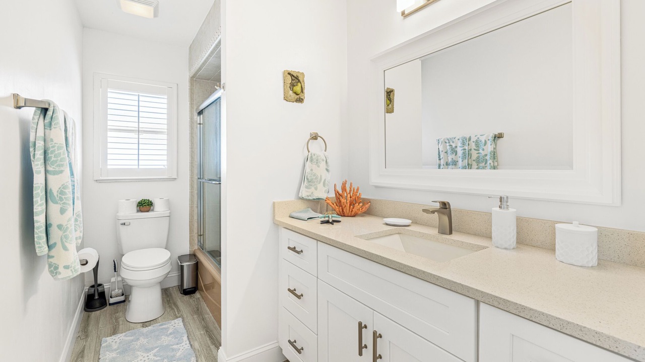 Photo of Bathroom in Caloosahatchee